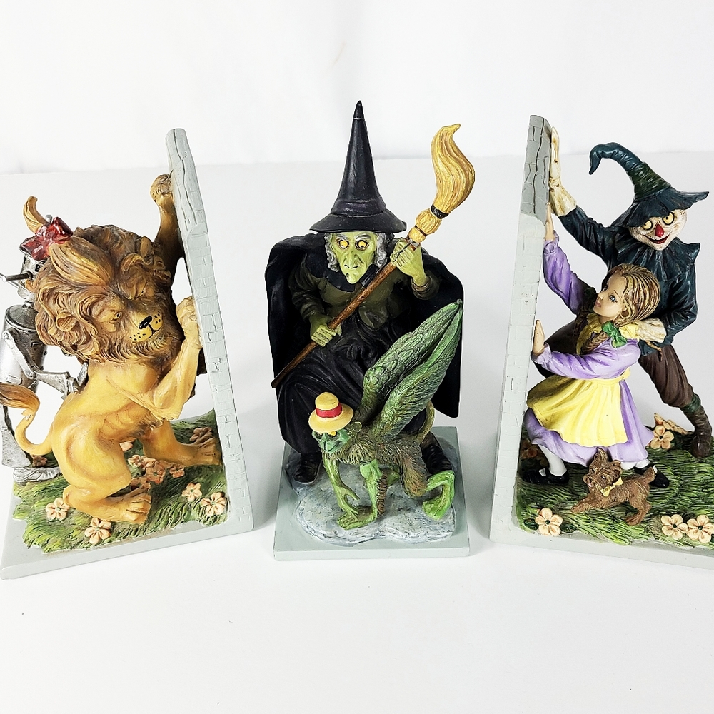 WIZARD OF OZ  COLLECTABLE BOOKENDS FROM THE BRADFORD EXCHANGE